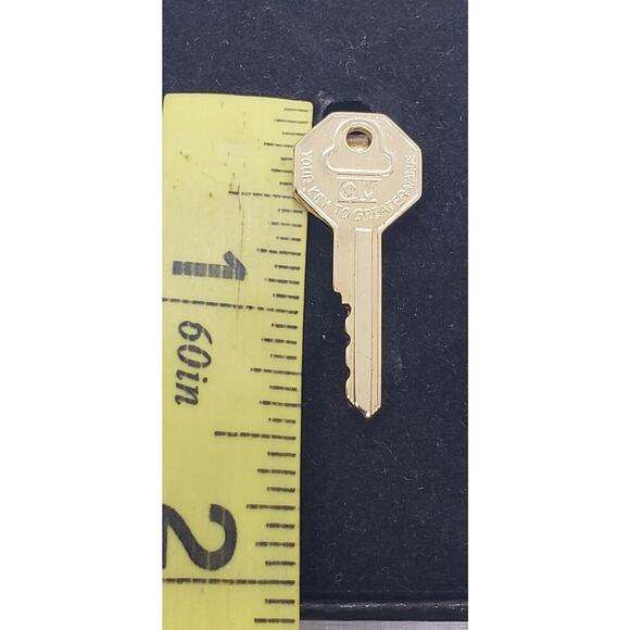 Vintage General Motors GM Key Tie Tack Clip & Cuff Links Car Truck Gold Plated - Picture 11 of 11